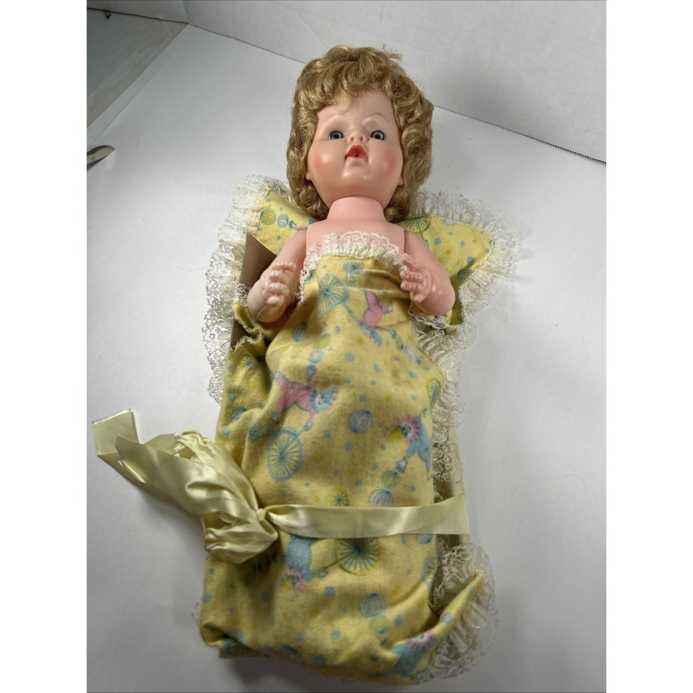 Vintage 50's Plastic‎ Blonde Short Hair Doll Wets Blanket